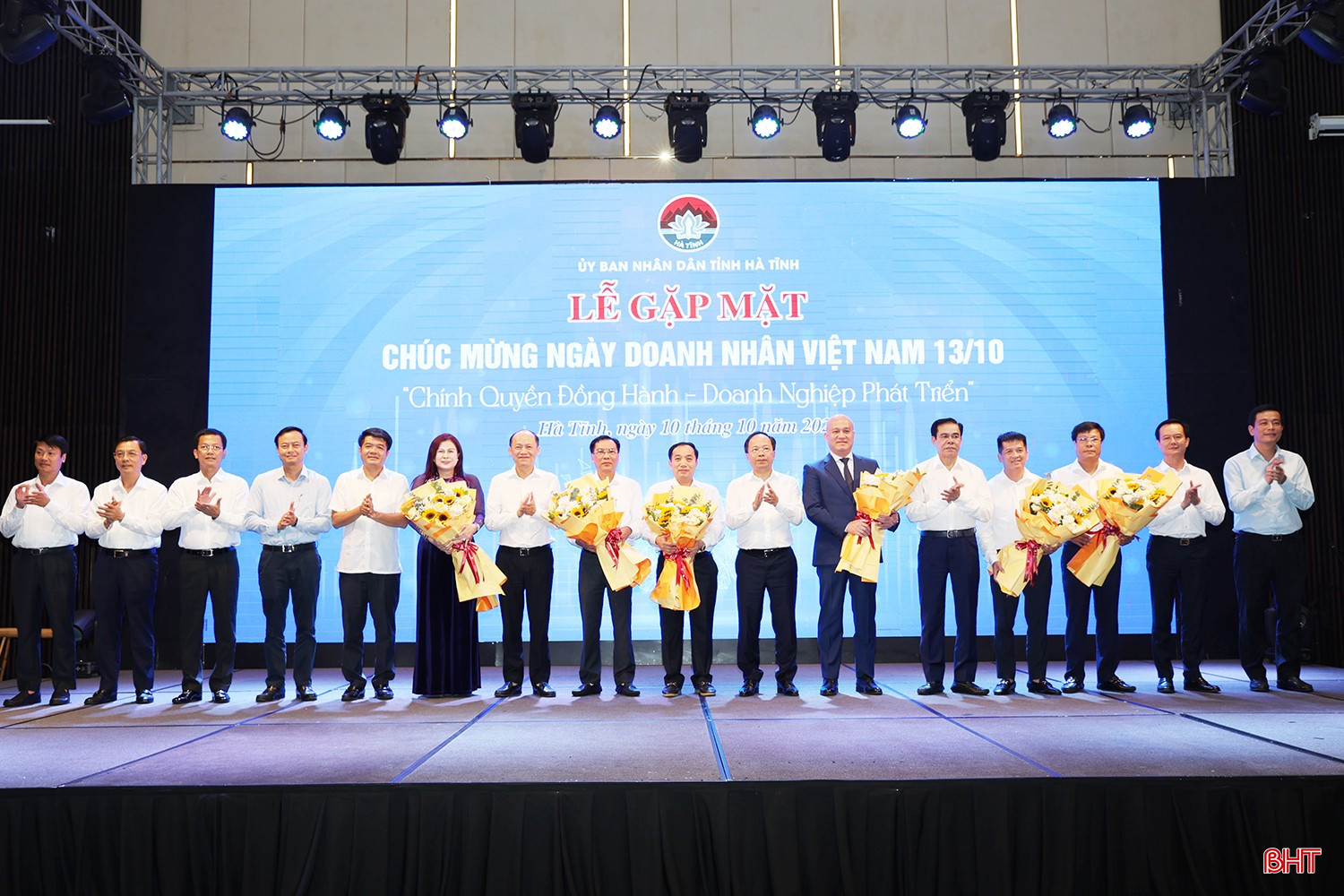 Hà Tĩnh triển khai các hoạt động chào mừng Ngày Doanh nhân Việt Nam 13/10/2026
