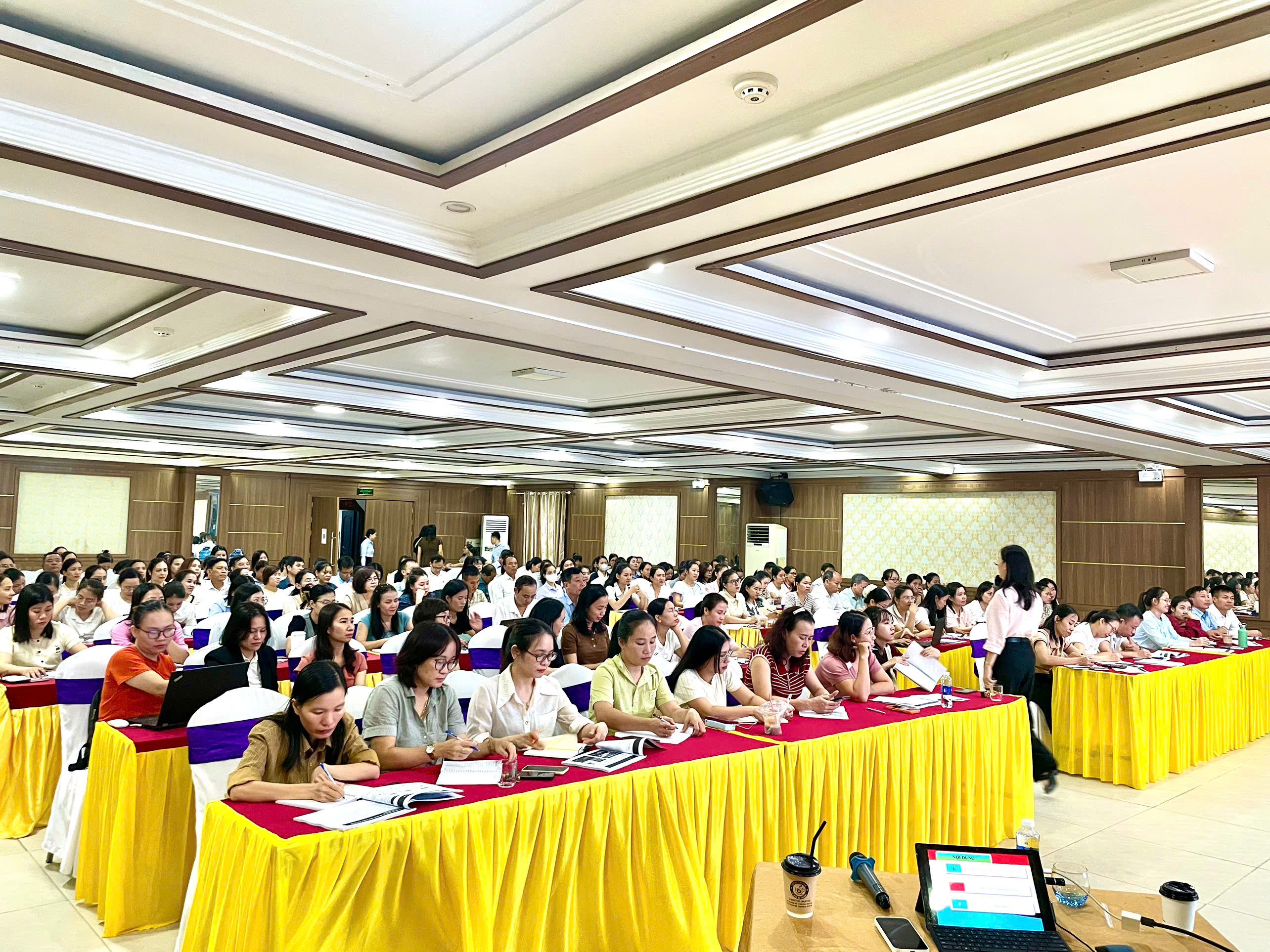 Doanh nghiệp Hà Tĩnh được cập nhật các chính sách về thuế, hóa đơn và quản trị rủi ro tài chính