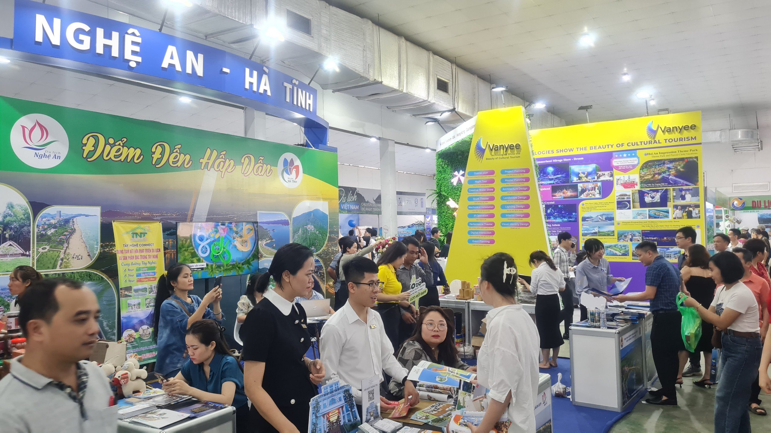 Quảng bá Du lịch Hà Tĩnh tại Hội chợ VITM Hà Nội 2024