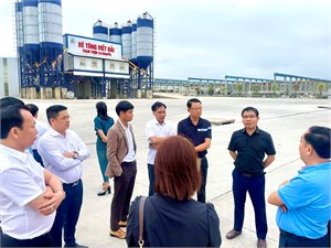 Hội Doanh nghiệp Hà Tĩnh phía Nam tham quan Khu kinh tế Vũng Áng 