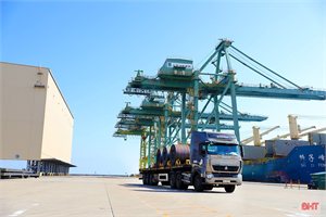 Hà Tĩnh khởi đầu ấn tượng cho hành trình tăng trưởng hai con số