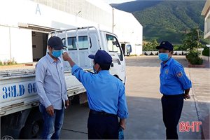 Công nhân KKT Vũng Áng chủ động phòng vệ trước diễn biến mới của dịch Covid-19