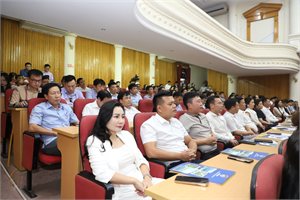 Chủ tịch UBND tỉnh Hà Tĩnh gặp mặt, đối thoại với doanh nghiệp, doanh nhân